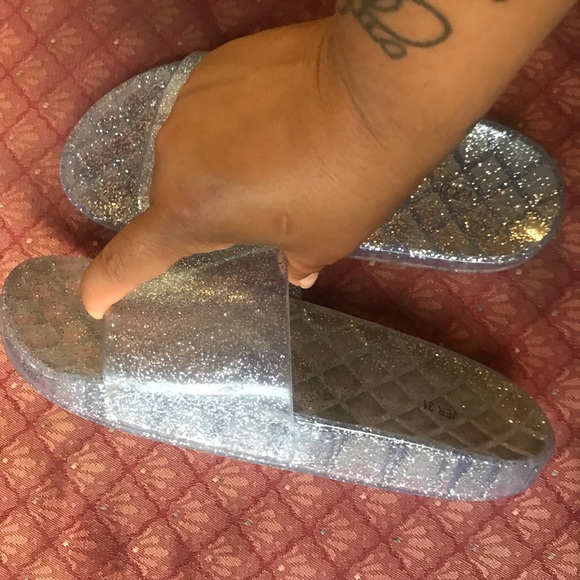 Clear jelly Slides - Picture 3 of 4